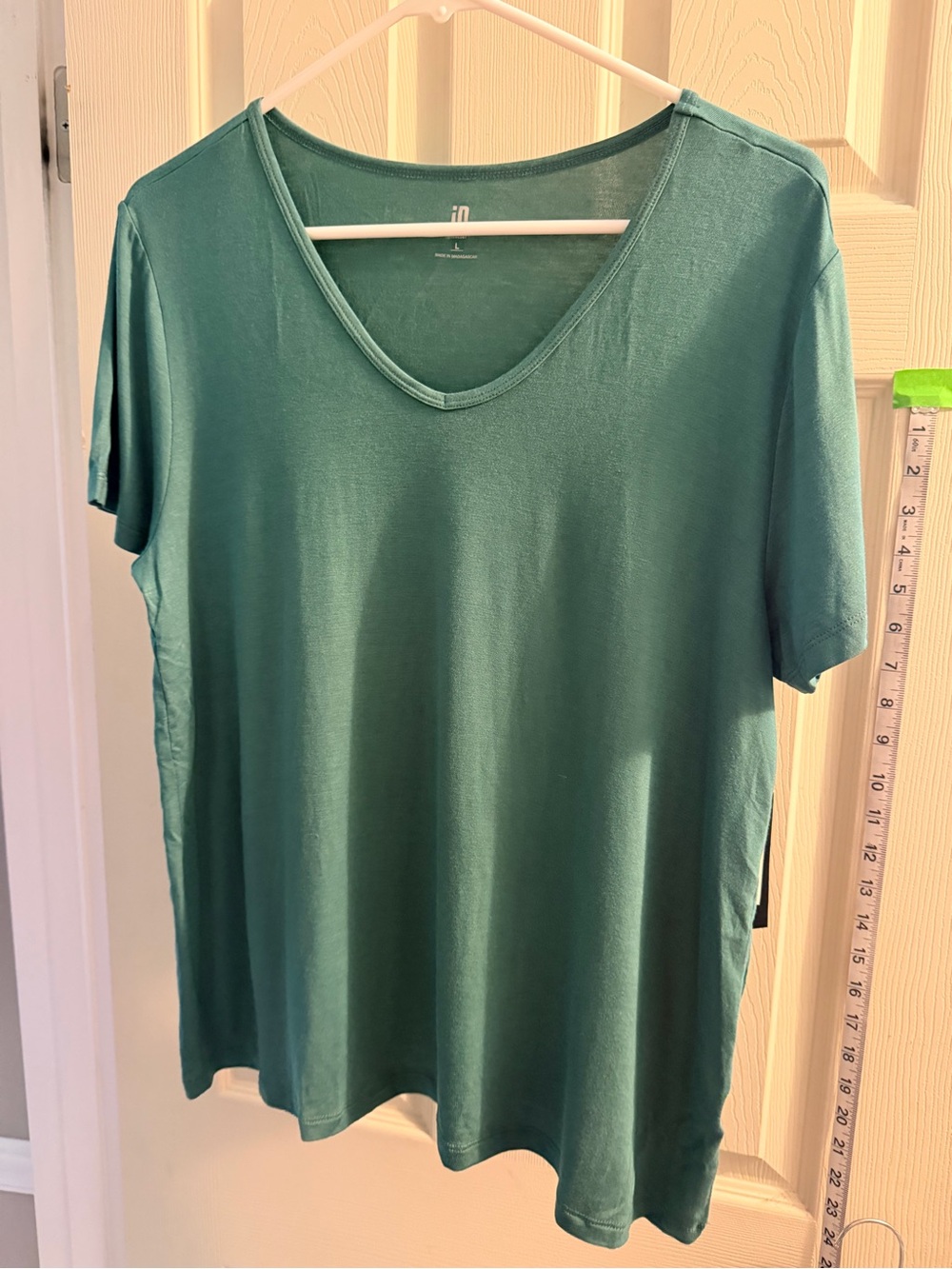 Ideology Women's Short Sleeve V-Neck Tee in Teal Green